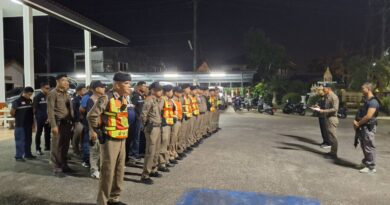 11 กรกฎาคม 2569 เวลา 23.00 น. ผู้กำกับการสถานีตำรวจภูธรบ้านคลองเต็ง พร้อมกำนันตำบลนาท่ามใต้ และฝ่ายปกครองตำบลนาท่ามใต้ ร่วมชี้แจงภารกิจ และปล่อยแถวระดมปราบปรามการรวมตัวแข่งรถในทางและขับรถส่งเสียงดังสร้างความเดือดร้อนรำคาญให้กับประชาชนในพื้นที่